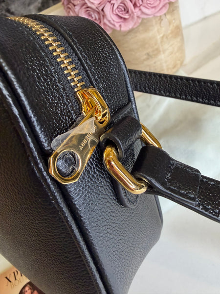 Burberry Camera negra